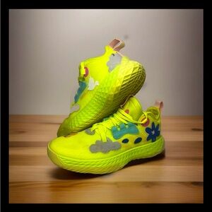 Youth Sz 4 Adidas Basketball Harden Vol 5. Futurenatural - Solar Yellow